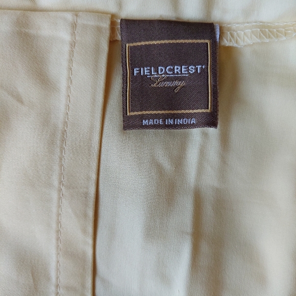 Fieldcrest luxury NWOT full sheet set. - Picture 6 of 9